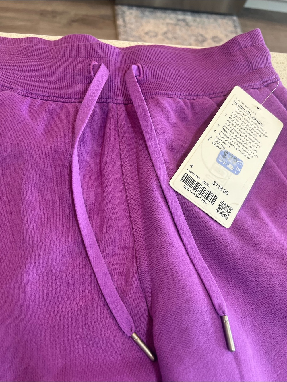 lululemon High-Rise Scuba Joggers (NEW WITH TAGS ATTACHED) Moonlite Magenta - Picture 4 of 12